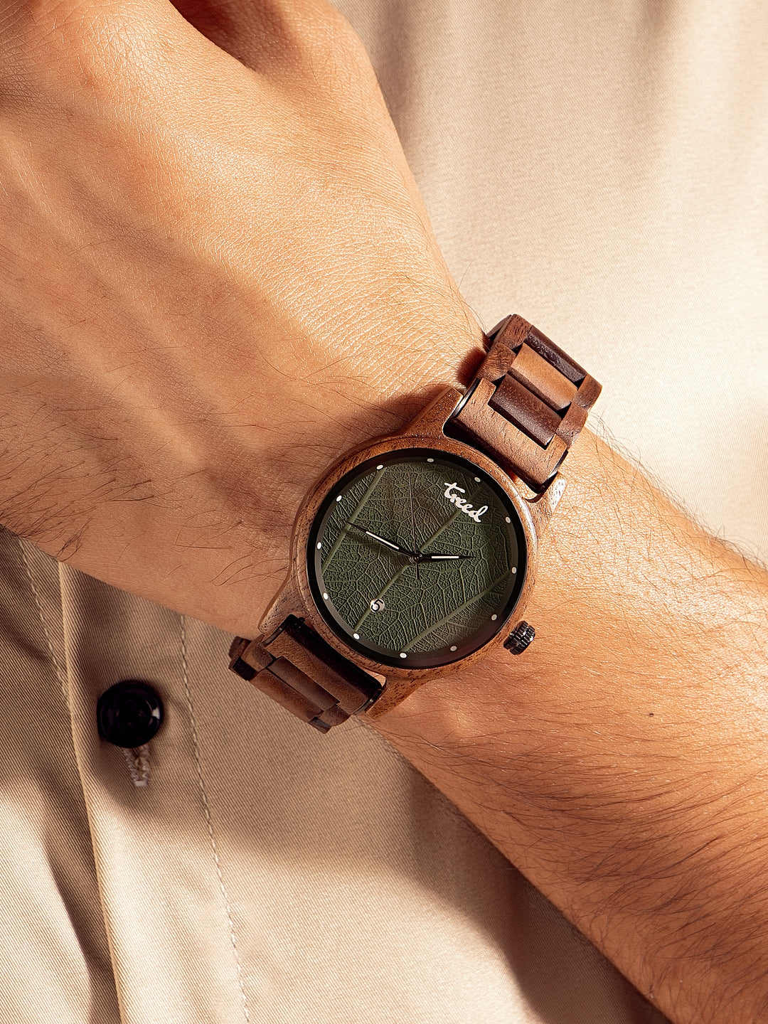 Walnut wooden watch with leaf dial styled for everyday wear – Treed GROOVE