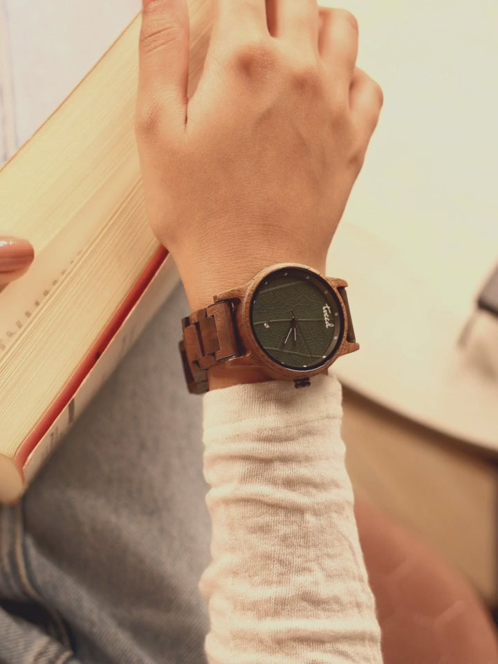 Treed Groove (Walnut)